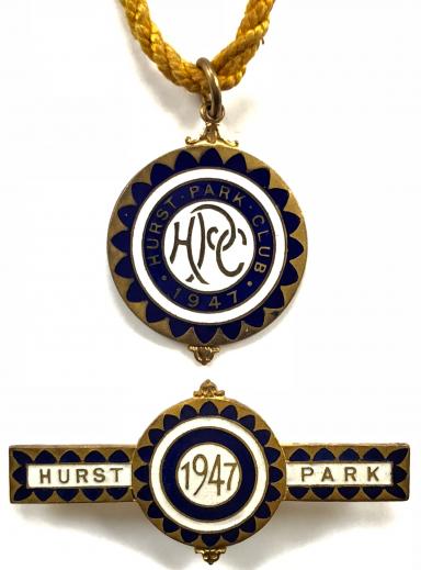 1947 Hurst Park Racecourse horse racing club pair of badges.