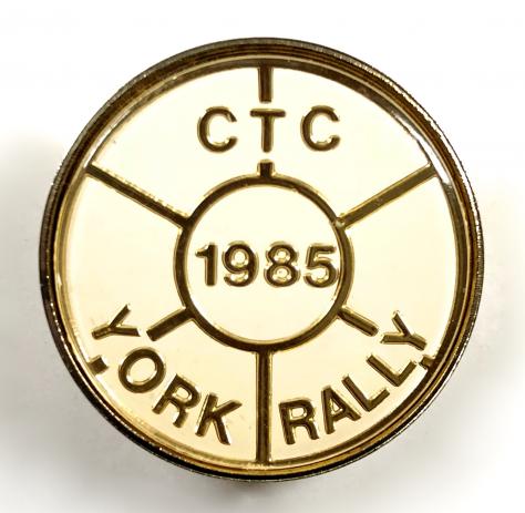 Cyclists Touring Club 1985 CTC York rally badge