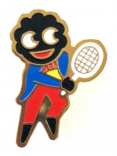 Robertsons 1980 Golly tennis player advertising badge variant three white gaps
