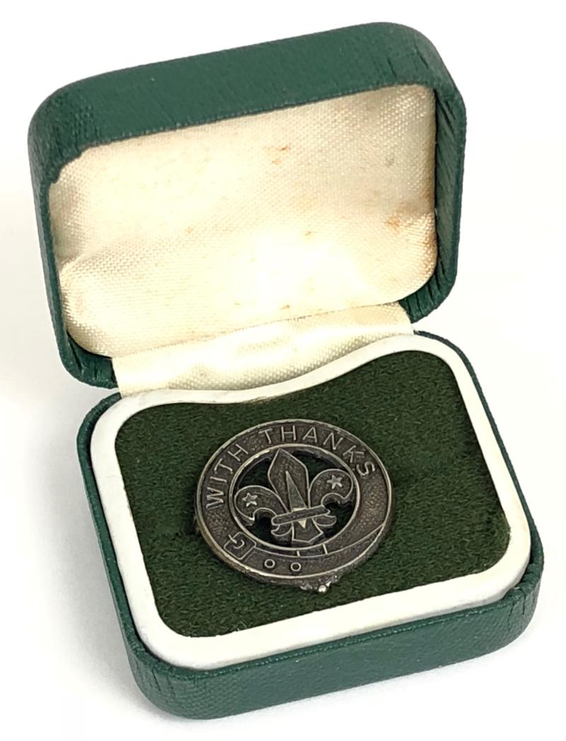 Boy Scouts With Thanks 1980 Hm silver badge and case